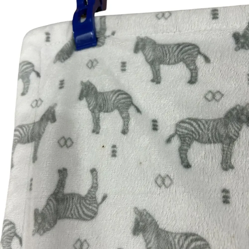 Modern Baby Zebra Arrrows Reversible Baby Blanket Soft Gray White